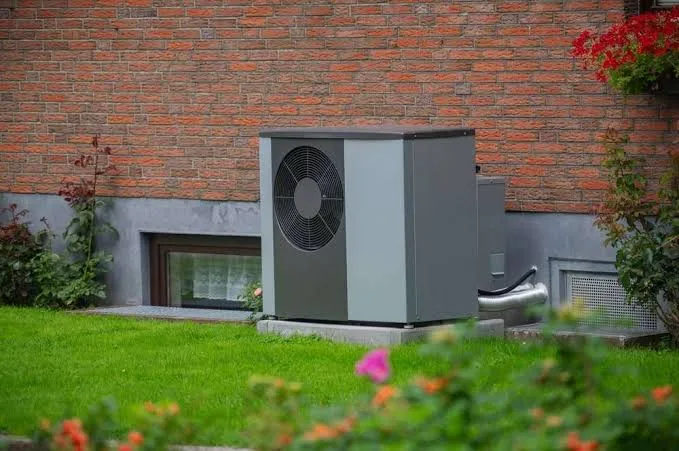 Lucht-waterwarmtepomp geplaatst door Klimaprof